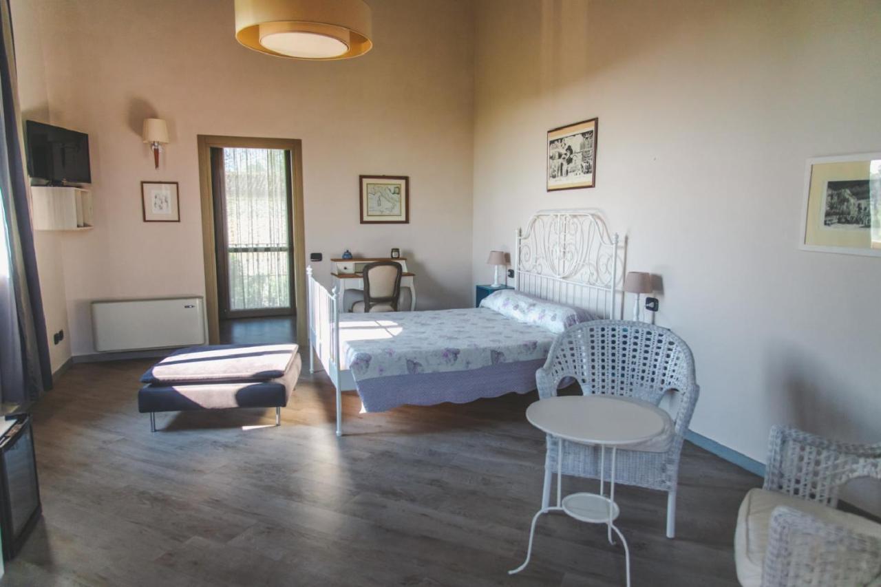 Agriturismo Bassanine Monticelli d'Ongina ภายนอก รูปภาพ